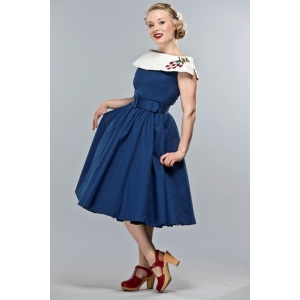 Abito blu con fragoline