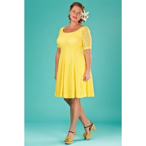 Abito in pizzo giallo